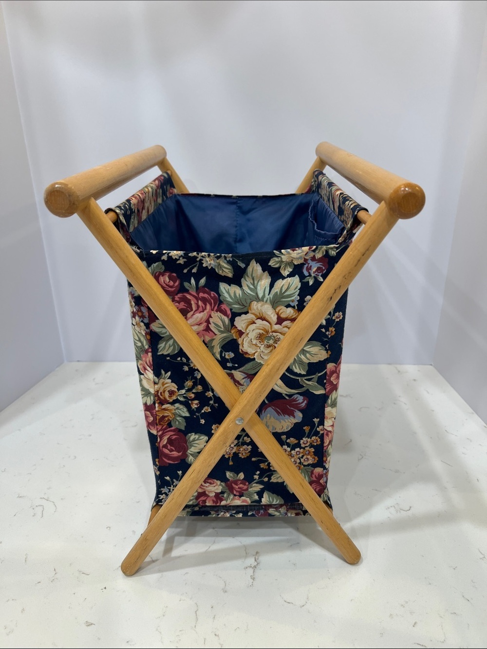 Vintage Foldable Wooden Sewing Basket Floral Knitting Craft Storage Caddy - Picture 4 of 15